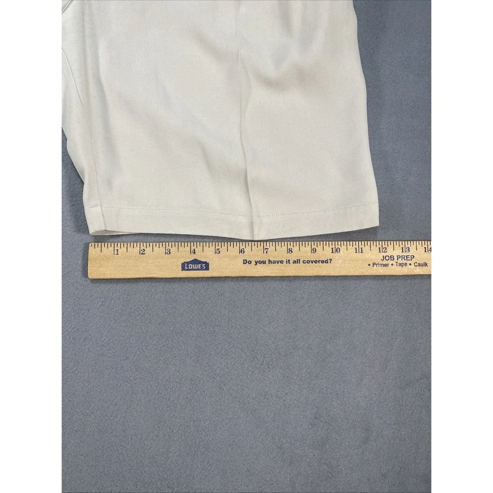 Tommy Bahama Men's‎ Khaki Shorts Size 40 100% Silk Pleated Front Golf Beach